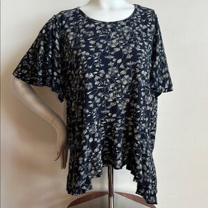 Lucky Brand Blue and Cream Asymmetrical Flutter Sleeve Blouse